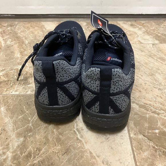 Swissport safety toe work sneakers NWT - Picture 2 of 9
